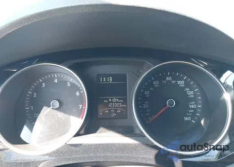 2016 Volkswagen Jetta 1.8T Sport из США, поврежденный, VIN 3VWD17AJ0GM419582